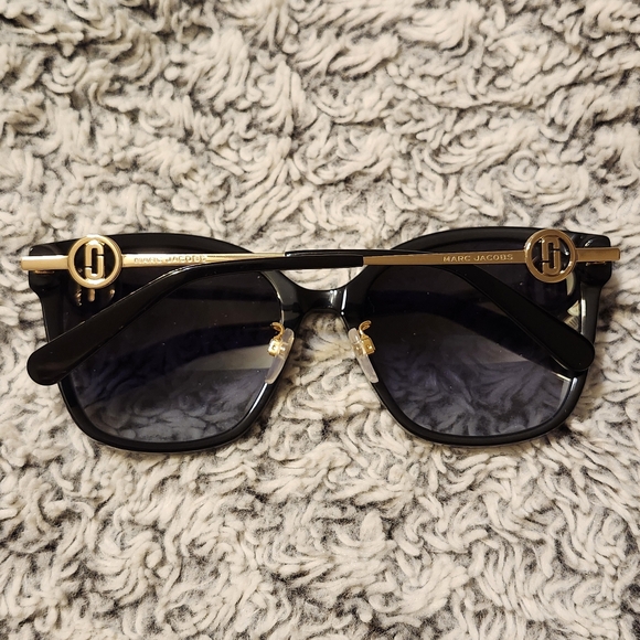 Sale🥰 Marc Jacobs Nyc Cat Eye Sunglasses Brand New - Picture 7 of 9